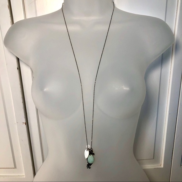 American Eagle Outfitters Jewelry - American Eagle Long Feather Boho Necklace Fall